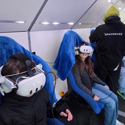 Kinder mit VR-Brille2