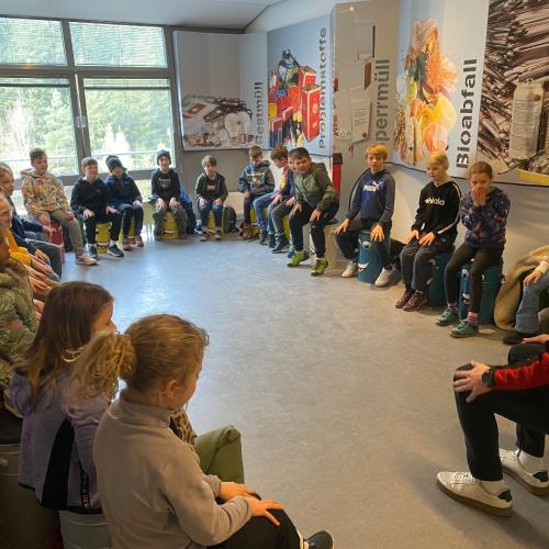 Gruppenarbeit Mülltrennung